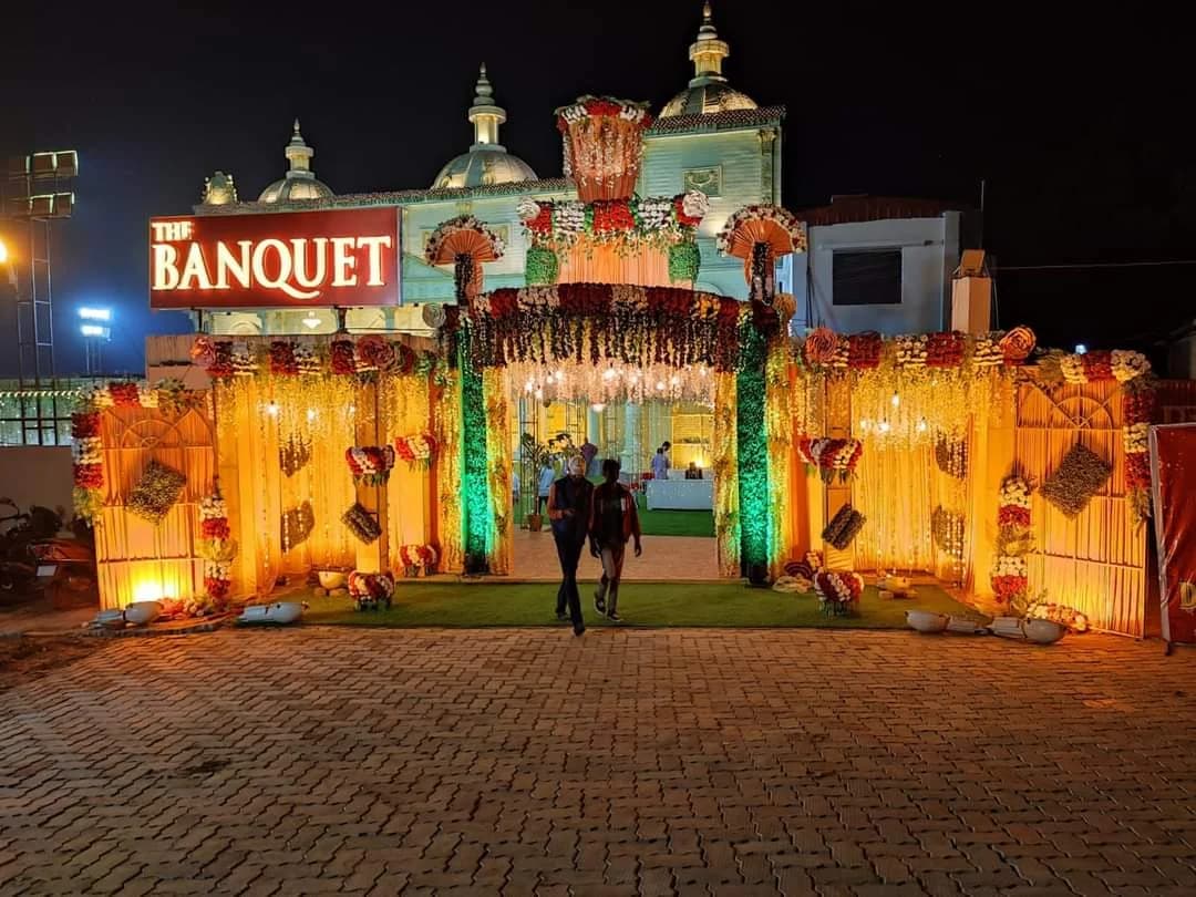 The Banquet — photo 2