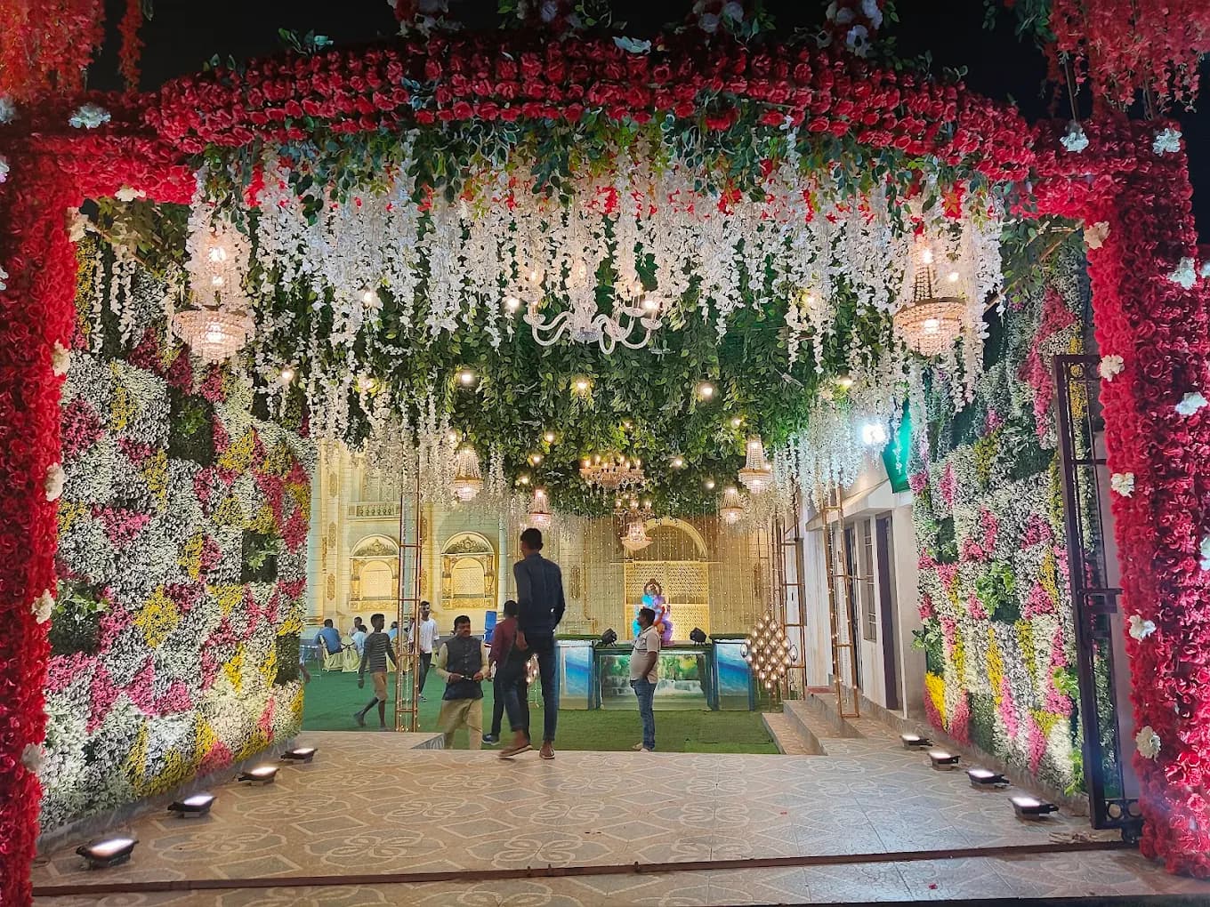 The Banquet — photo 12