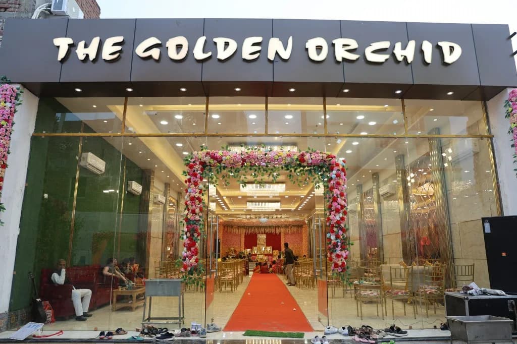 The Golden Orchid — photo 1