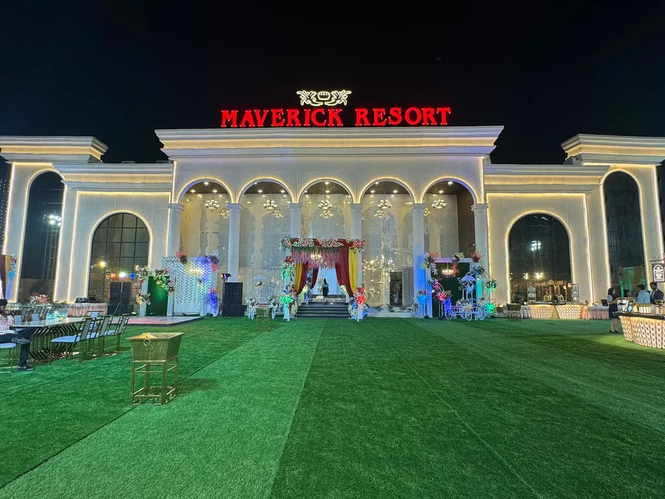 Maverick Resort — photo 1
